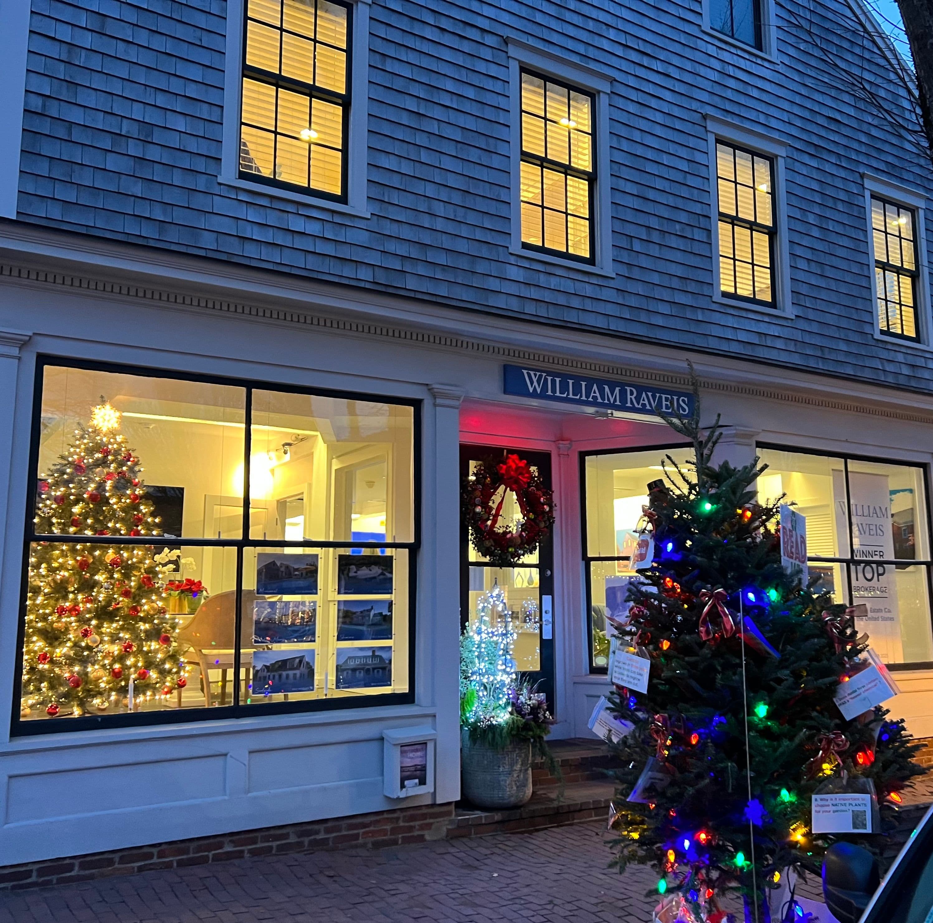 Store front on Nantucket Main Street decorated for Christmas.
